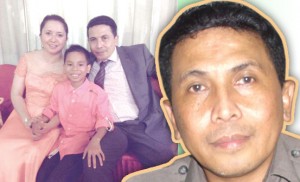 Johanis Otemoeseo siap damping Silvester Banfatin