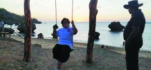 Pemkab Rote Ndao, Serius urus Pantai Telindale Jadi Obyek Kuliner