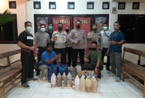 Jadi Pemicu Tindakan Kriminal, Polisi di Kupang Razia Ratusan Liter Miras