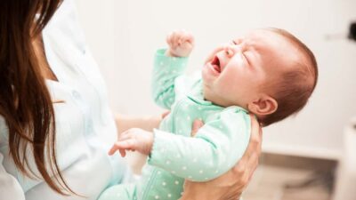Gejala dan Cara Mengatasi Masuk Angin pada Bayi