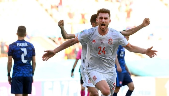 spanyol mengahadapi italia