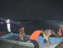 Nyaris Tenggelam Karena Kerusakan Mesin, Tiga Nelayan Rote Berhasil Diselamatkan Tim SAR
