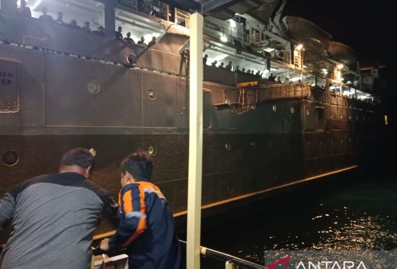 Evakuasi KM Sirimau Berjalan Sulit, Kapal Kembali Kandas di Batu Karang