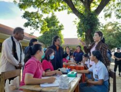 Kampanye Aksi Bergizi, Julie Laiskodat Gandeng Dinkes NTT Kunjungi SMAN 6 Kupang