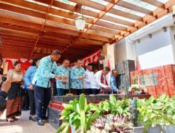 Gubernur NTT 2024 Frans Aba Nyekar ke Makam Frans Lebu Raya