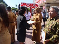 Dinkes Kota Kupang Terima Penghargaan di Hari Kemenkumham ke-78