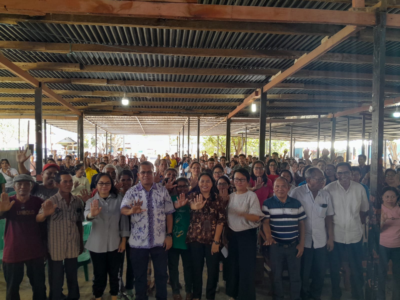 politisi Partai Golkar ini ketika ditemui saat menghadiri acara Promosi dan KIE Program Percepatan Penurunan Stunting di Wilayah Khusus bersama mitra kerja Komisi IX DPR RI di Kota Kupang, Sabtu 12 Agustus 2023.