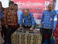 Linus Lusi Resmikan Gedung SMPN 21 Kupang