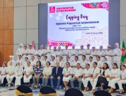 Capping Day, Mahasiswa Kebidanan UCB Diharapkan Punya Karakter Profesional