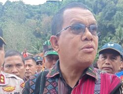 Gubernur NTT Bersama Menteri PU Tinjau Lokasi Banjir di Mauponggo, Pastikan Penanganan Cepat